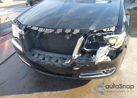 2013 Chrysler 300 Motown из США, поврежденный, VIN 2C3CCAAG1DH697819